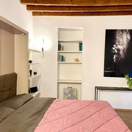 Design Studio Centro Storico Lejlighed Milano Eksteriør billede